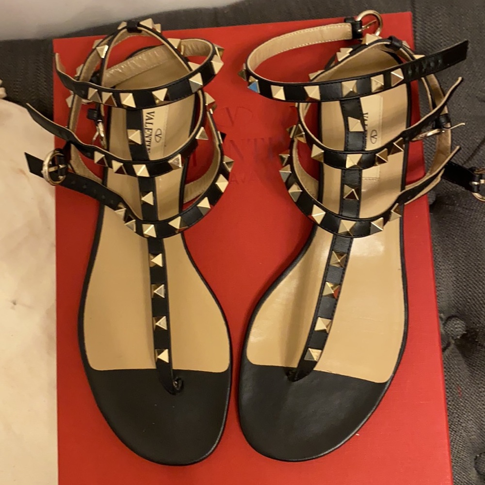 🖤 Valentino Rockstud Sandals - Picture 2 of 7